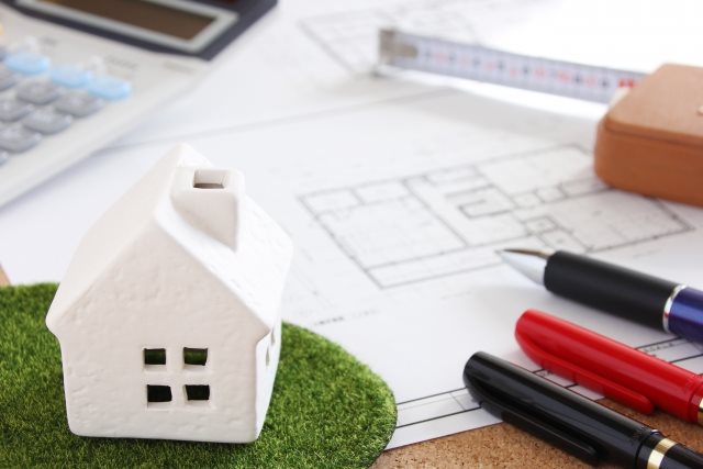 東大阪でリフォームの業者に内装・外壁の工事を依頼したい方はお問い合わせを！～塗り替え・ひび割れの補修など幅広く対応～